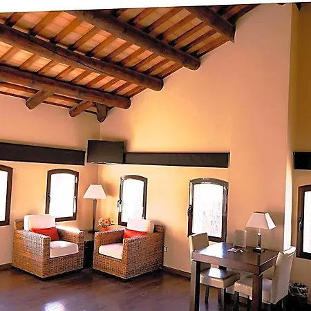 Moli Blanc Hotel 3*