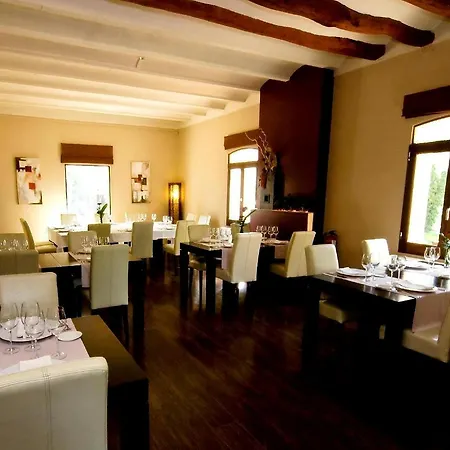 Moli Blanc 3* Jorba