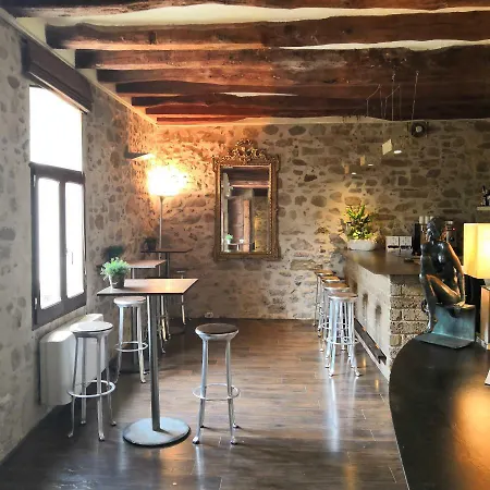 Moli Blanc Hotel