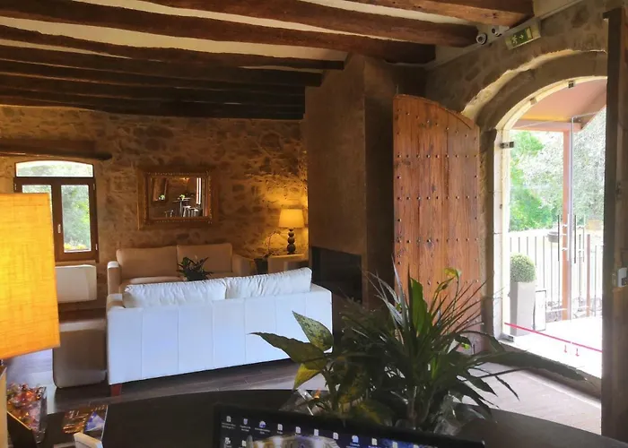 Moli Blanc 3* Jorba